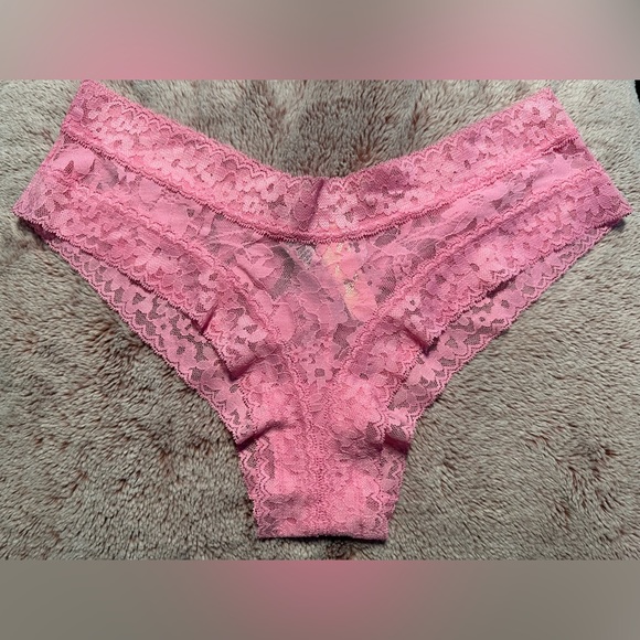 VS CHEEKY PANTIES - Picture 8 of 10